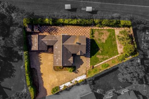 8 Church Walk (Pinchbeck)-6
