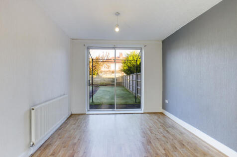 West Drive, Great Sankey, Warrington, WA5 photo 4