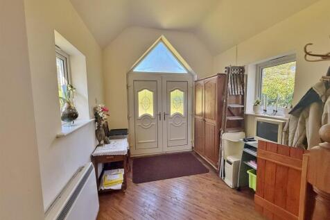 Front Entrance hallway