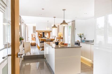Sociable kitchen island and dining area