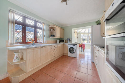 1395848-10-696a20...