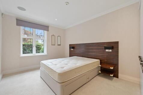 RQTEC_Flat 3 Broomfield Court 2 Beaumont Close_Bed