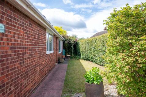 Front Garden.jpg