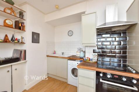 Lounge/ Kitchen