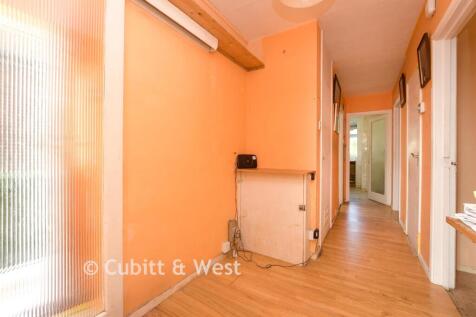 Redhill, RH1 - property photo