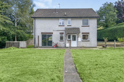 Detached 4 Bedroom House