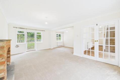 CAM02127G0-PR0342-STILL002