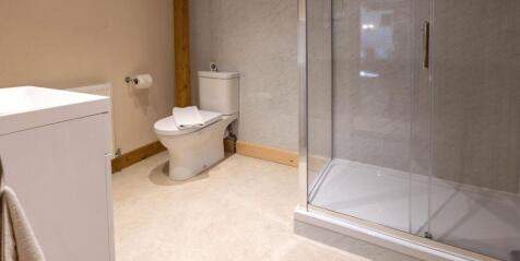 Station Road, Holton-Le-Clay, DN36 photo 4