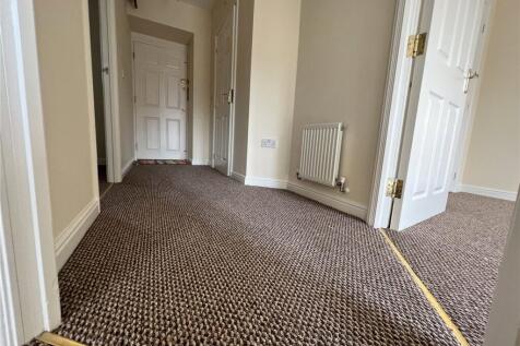 Ardgowan Grove, Wolverhampton, West Midlands, WV4 photo 3