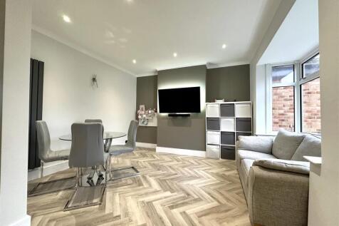 Living/Dining Space 704