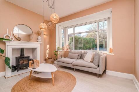 Chorley, PR7 - property photo