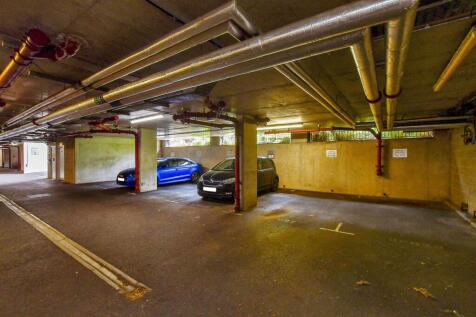 Driveway/Parking