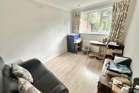 IMG-20250925-WA00...