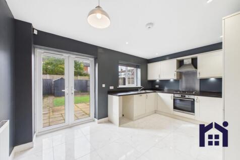 Chorley, PR7 - property photo