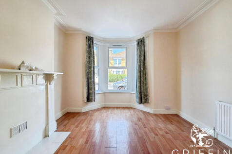 Southsea Avenue, Leigh-On-Sea, SS9 photo 4
