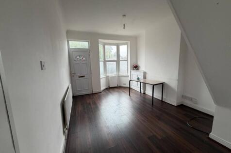 Front Lounge