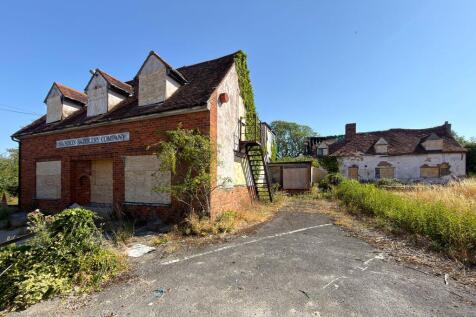 Lakewood, The White Barn and Land at Rushden Road, Sandon, Buntingford SG9 0QN
