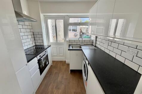 Crossgate Avenue, Manchester, M22 photo 3