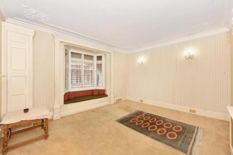 10 Berkeley House (5).JPG