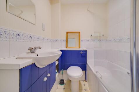 Cressbrook Drive, Great Cambourne, CB23 photo 4