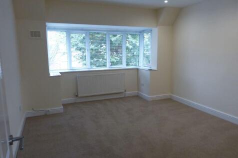 2 bed flat to rent Wentworth Road, London NW11