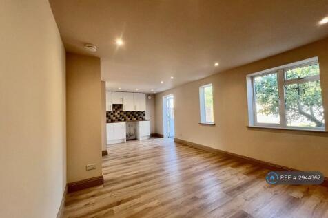 Bradshaw Road, Chichester, PO19 photo 5