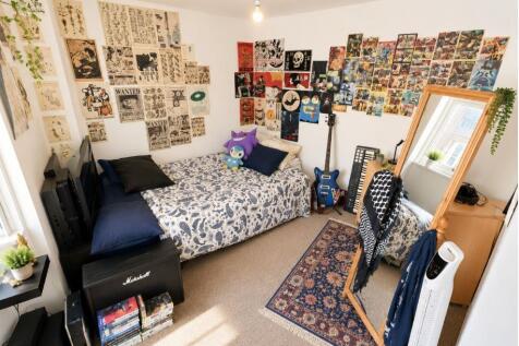 Bedroom.JPG