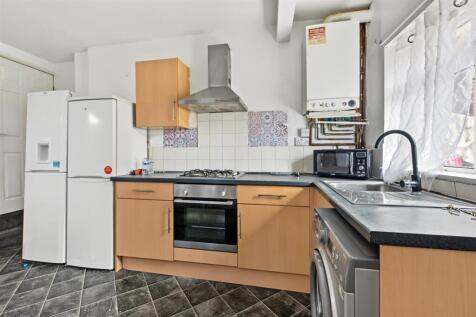 Kitchen_4.jpeg