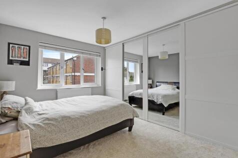 09-9acdJHPropWpen - 3 Westmoraland Terrace - 25.jp