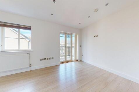 Buckingham Road, Epping, CM16 photo 3