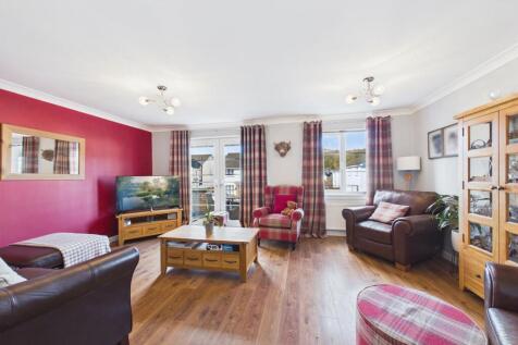 Lounge Angle 1