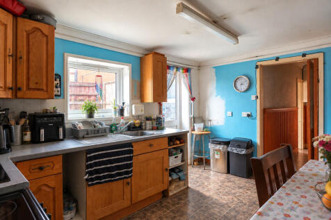 Tidy Lived-In Blu...