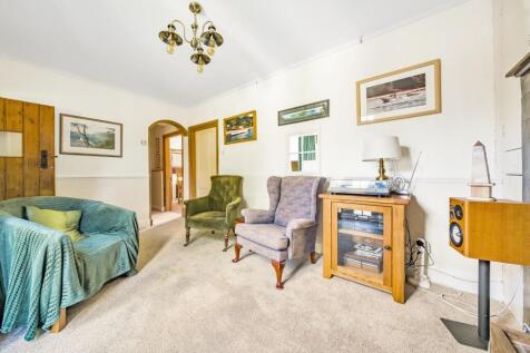 2nd view SITTING ROOM.jpg