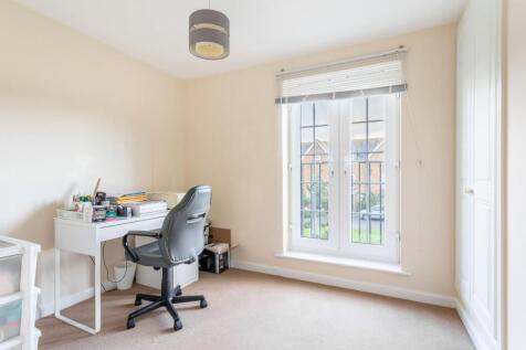 Westview Close-6.jpg