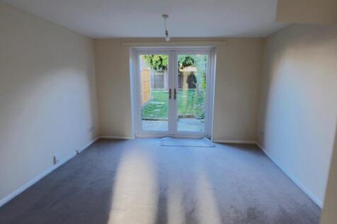 WITH DOUBLE PARKING - Sycamore Drive, Desborough photo 3