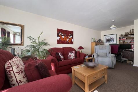 Hove Court, Lee-On-The-Solent photo 4