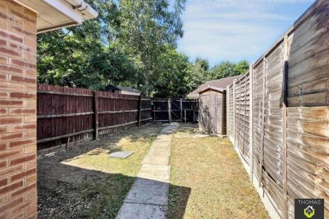 Bishops Castle Way, Gloucester photo 3