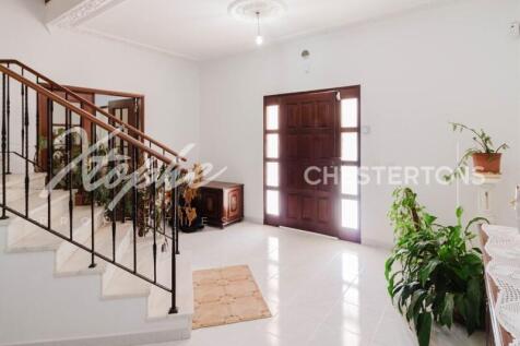 Almancil Renovation Project 5 Bed Villa For Sale (4)