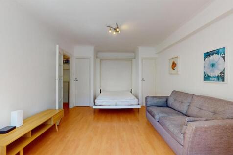 33Redcliffe Closeliving2.jpg