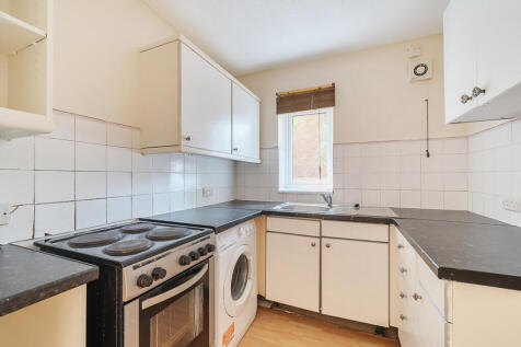 1334310-8-688ca90...