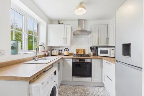 Kitchen: