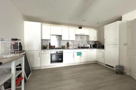 Moore Road, Forge Wood, Crawley photo 5