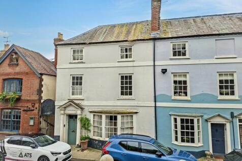 Garrick House, 43 Tarrant Street, Arundel, BN18 9DJ