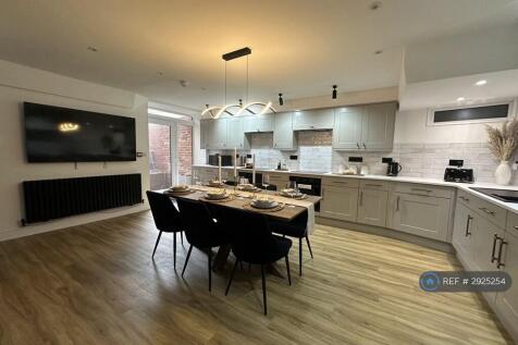 Communal Kitchen