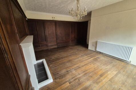 Flat 4 St Mary's Hse,Old Bury Road,Thetford,IP24 photo 5