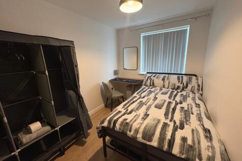Chepstow Road, Oakley Vale, Corby, NN18 photo 3