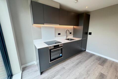 Springwell Gardens, Whitehall Road, Leeds photo 3