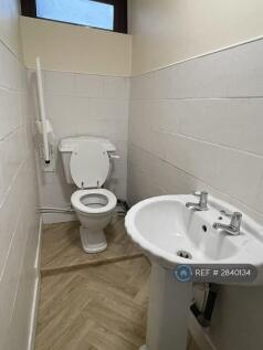 Spring Place, Bradford, BD7 photo 4