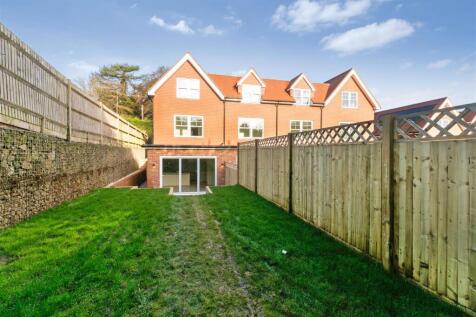 HOLLYMEOAK ROAD 31 -10.jpg