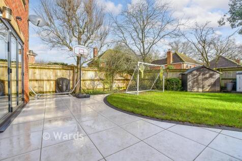 Patio / Decking